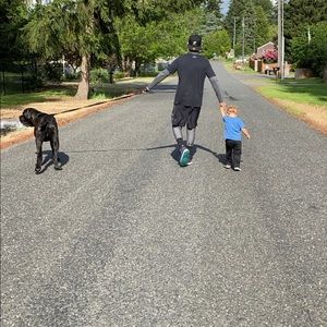 Meet your Posher, Carlos